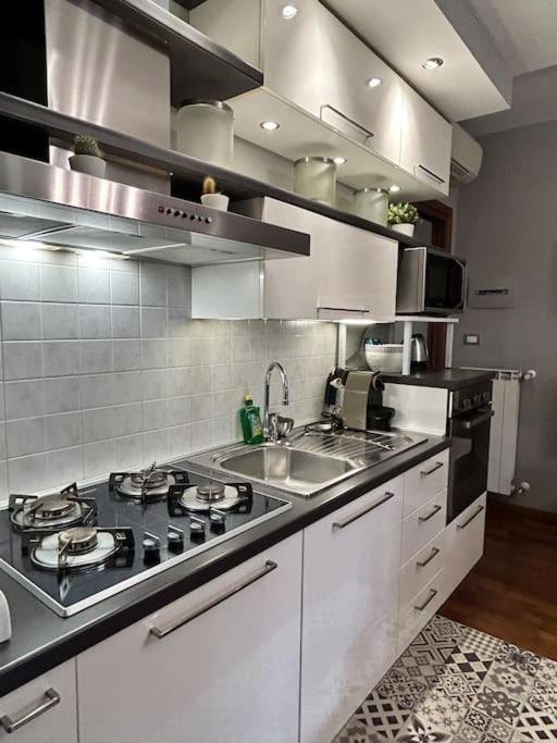 메라테 Casa Di Lillo 아파트 외부 사진